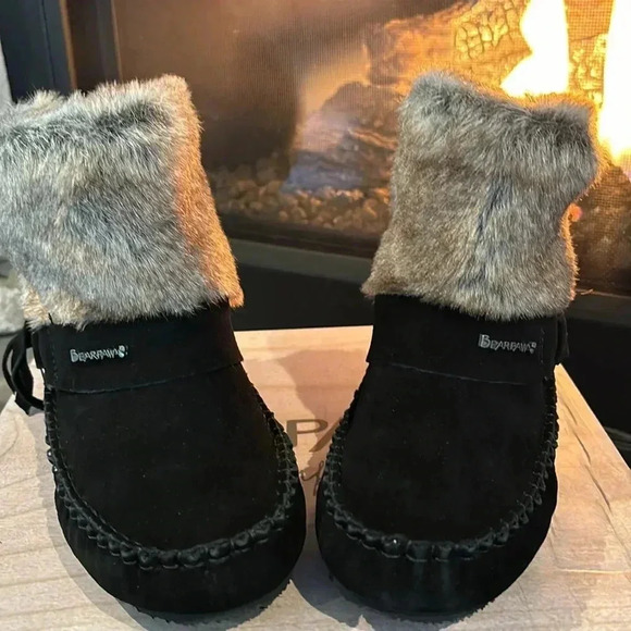 BEARPAW Monet Cow suede,wool blend,sheepskin Never wet,faux fur collar Moc boot - Picture 6 of 16